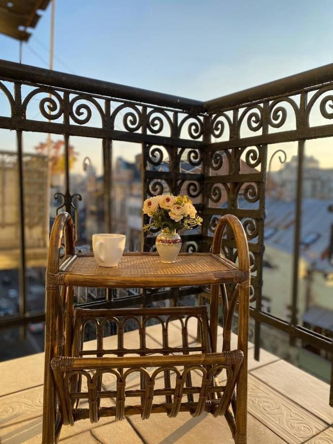 Світло Є! Історичний Центр! Appartement Kiev Buitenkant foto