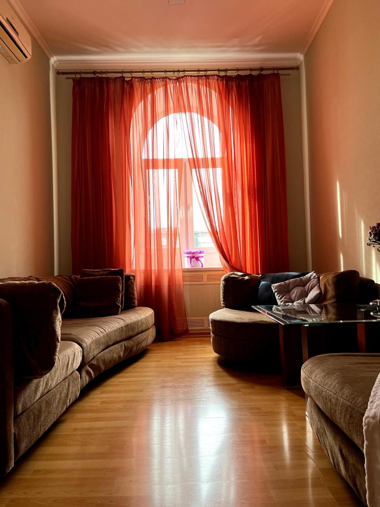 Світло Є! Історичний Центр! Appartement Kiev Buitenkant foto