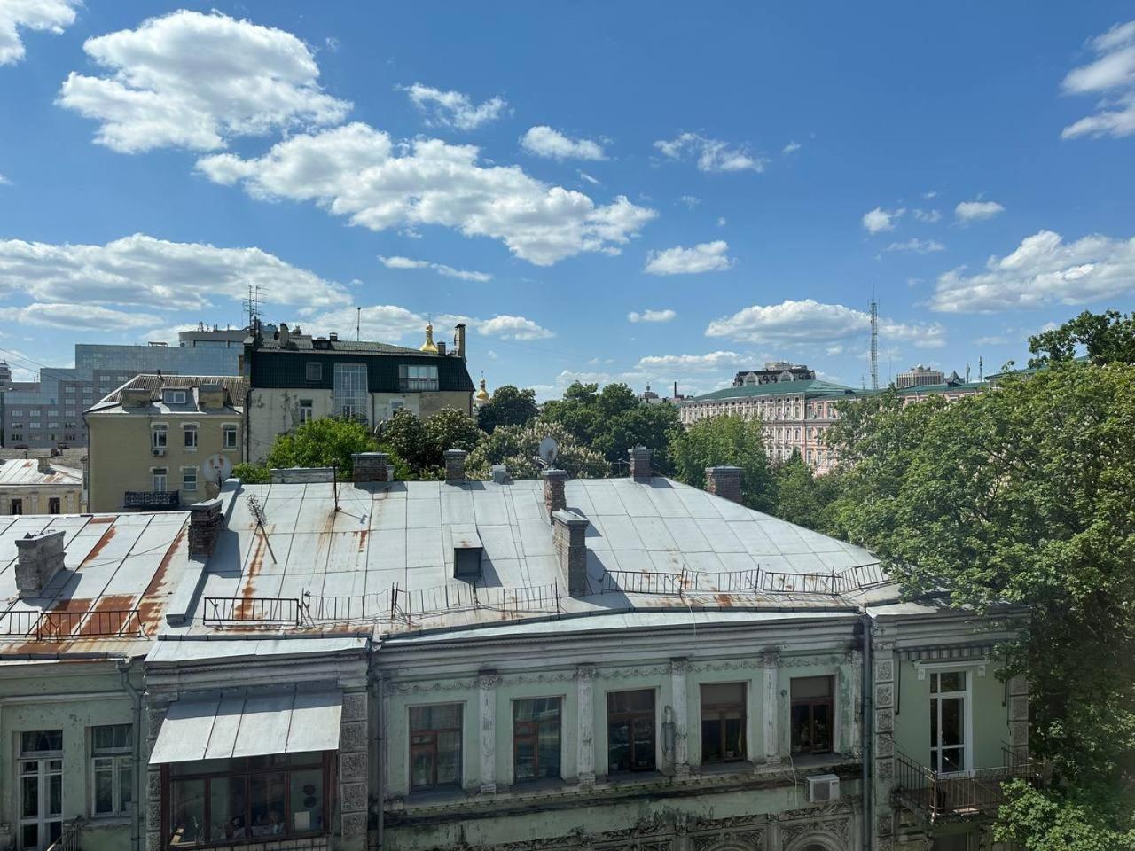 Світло Є! Історичний Центр! Appartement Kiev Buitenkant foto